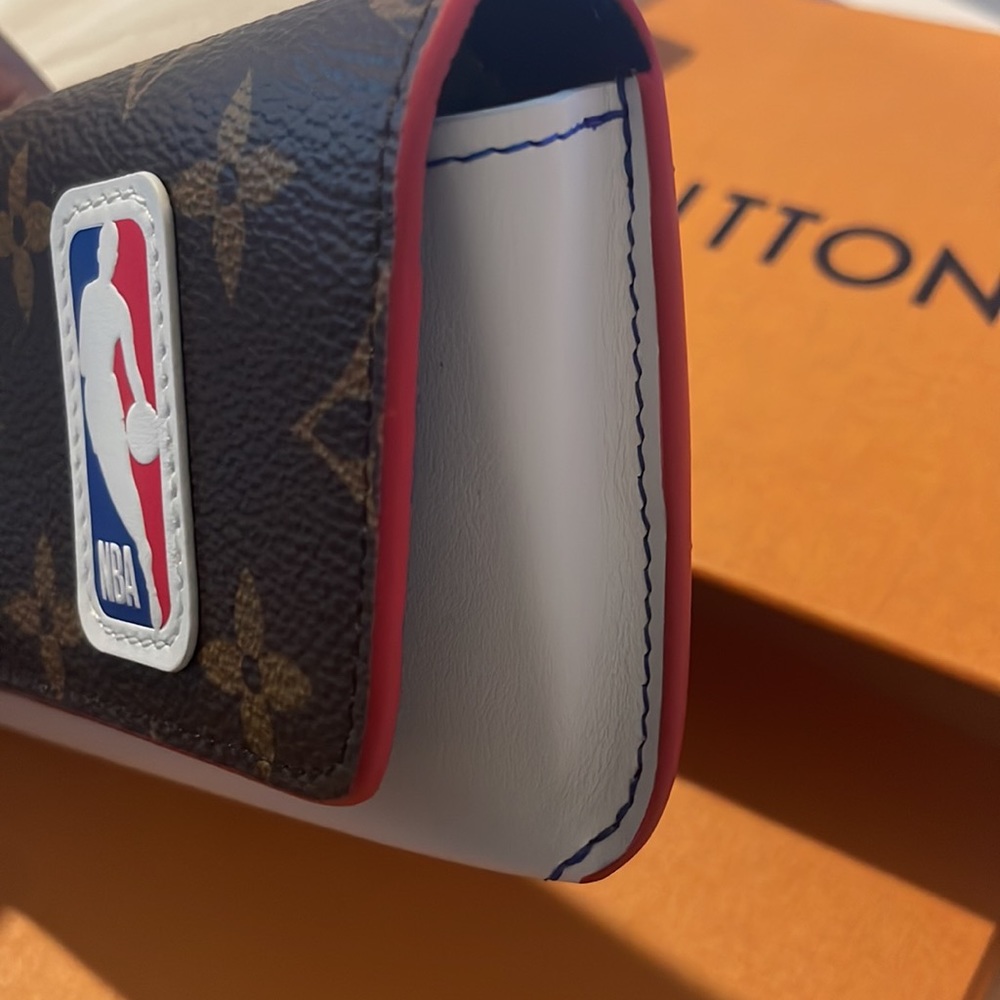 LVXNBA Woody Glasses Case. - Picture 6 of 7